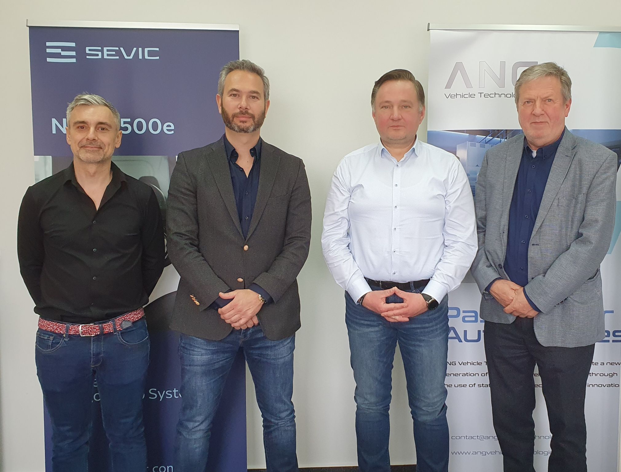 Tomasz Balcerzak (International Sales Manager Sevic Systems SE), Alexander Brilis (General Manager Sevic Systems SE), Daniel Konrad WÄ™grzynek (CEO EV Fleet Group & CEO ANG Vehicle Technologies) and Roman Rosinski (Sales Manager ANG Vehicle Technologies) at the contract signing.